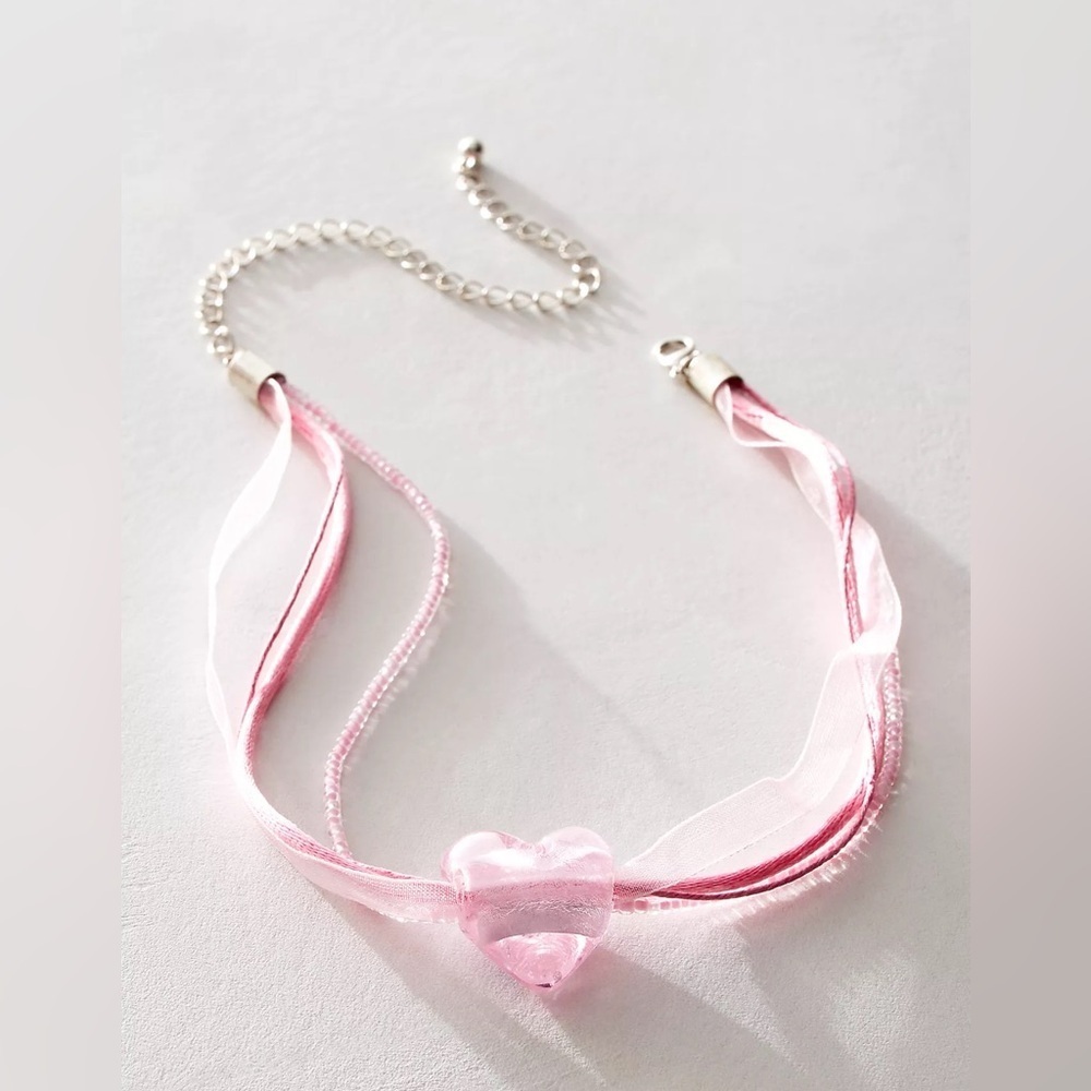 NWT Charming Hearts Choker